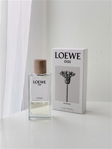 Loewe 001 Woman EDP